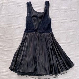 🖤 EUC Vintage Lacy LBD